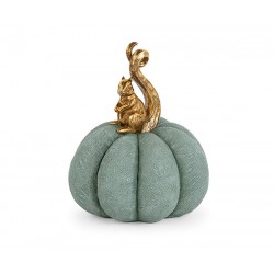 Zucca verde con scoiattolo