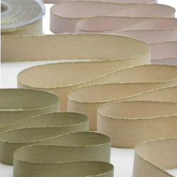 Nastro policotone bordi oro...